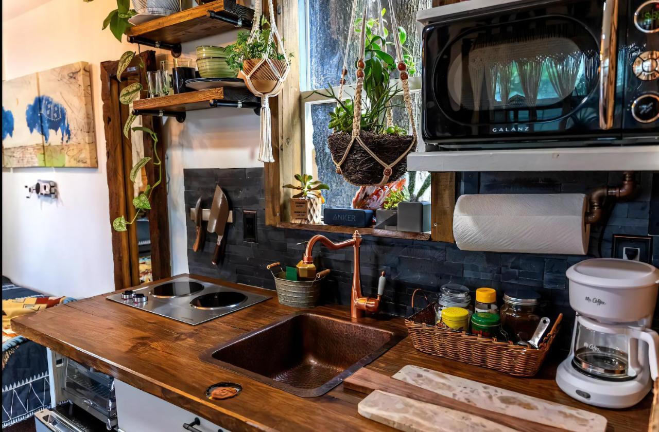 Вилла Cozy Af Tiny-House Oasis Тампа Экстерьер фото