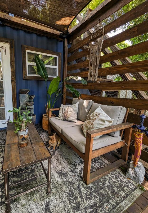 Вилла Cozy Af Tiny-House Oasis Тампа Экстерьер фото