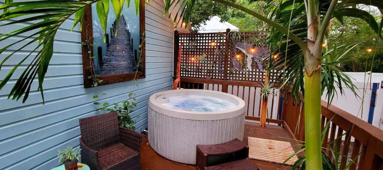 Вилла Cozy Af Tiny-House Oasis Тампа Экстерьер фото